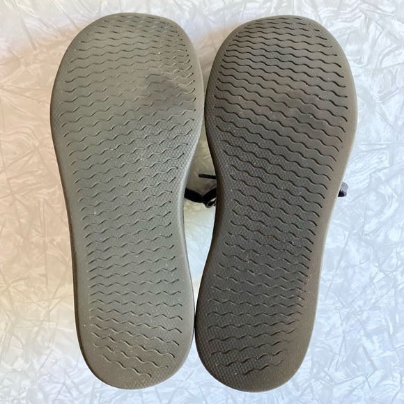 RETIRED Allbirds Tree Skipper Sneakers in Charcoal 8 - Picture 8 of 11